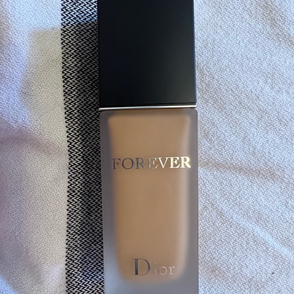 Dior Forever Foundation MULTIPLE SHADES